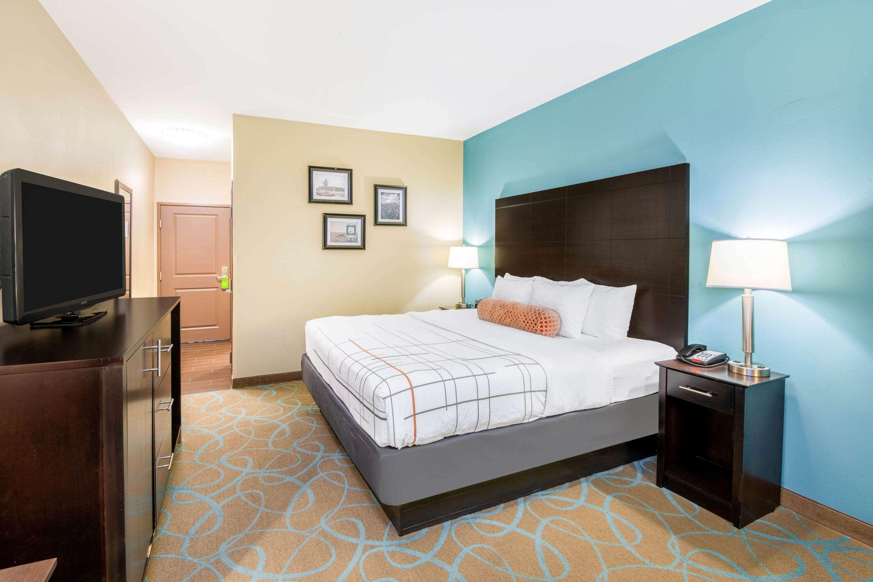 La Quinta By Wyndham Clinton Historic Route 66 Hotel Bagian luar foto