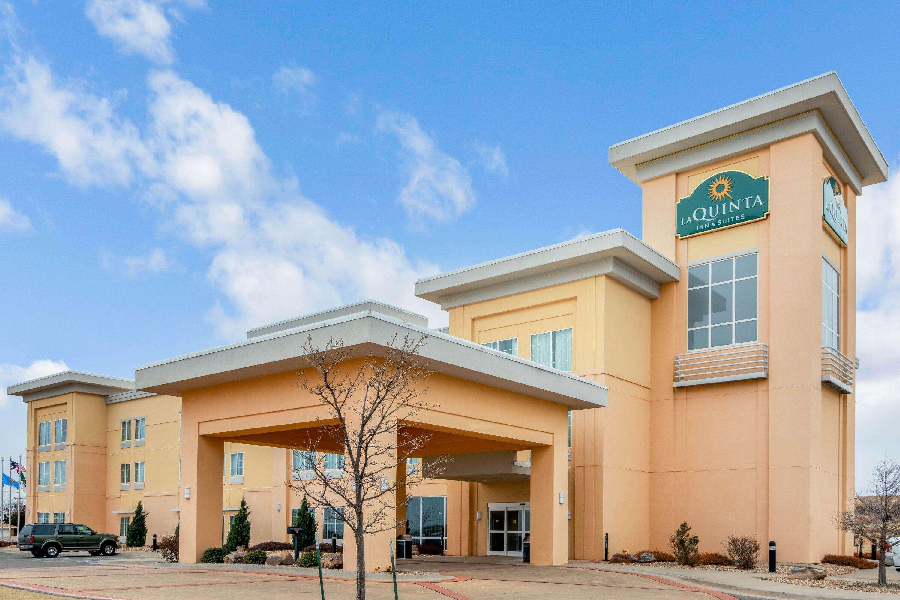 La Quinta By Wyndham Clinton Historic Route 66 Hotel Bagian luar foto